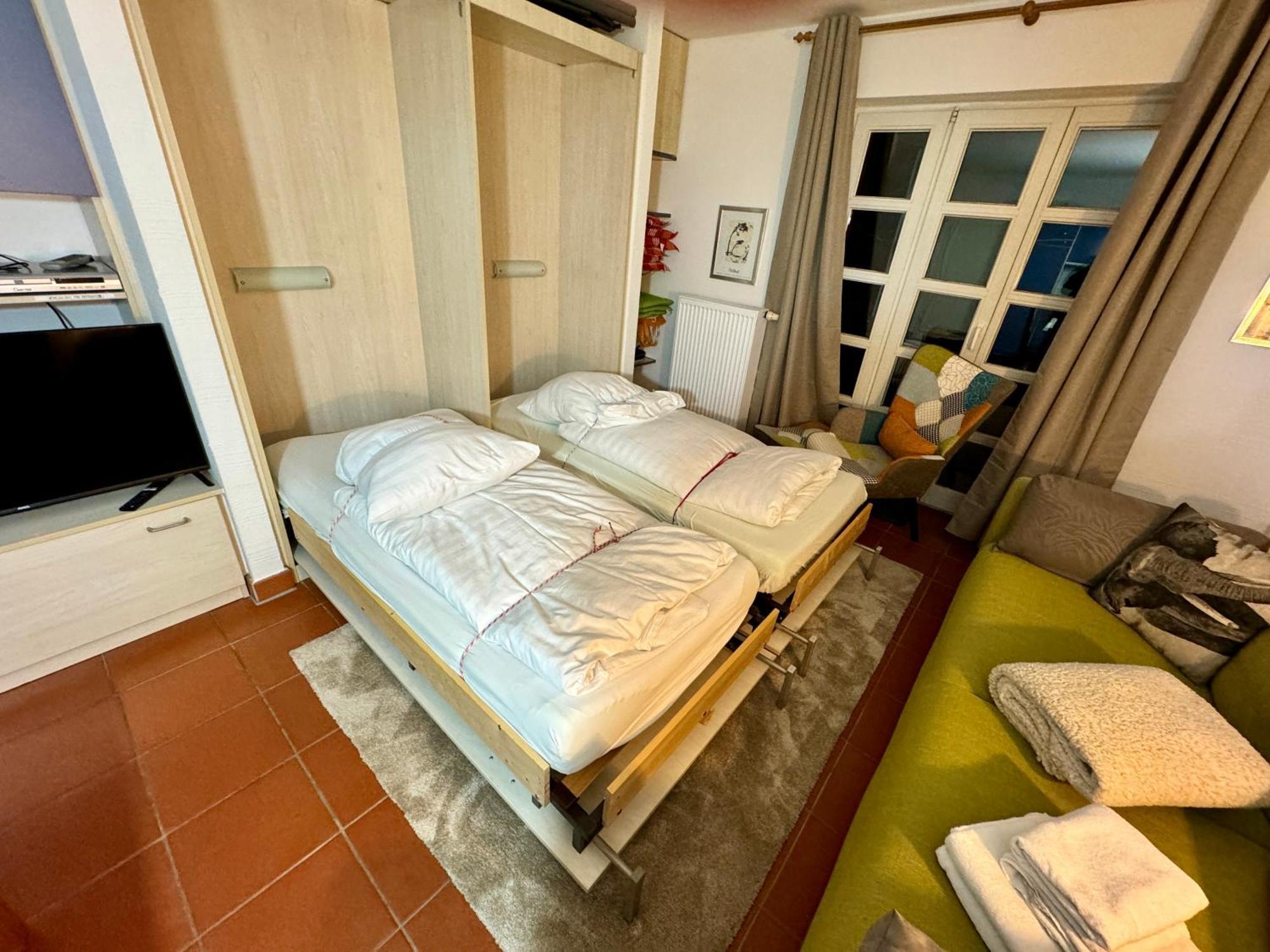 Moewenblick Bakenberg-41 Mit Terrasse, Doppelbett, Schlafsofa, Vollstaendige Komfortkueche *